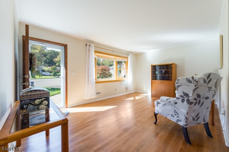 12 Eaton Ct, Summit City photo 9