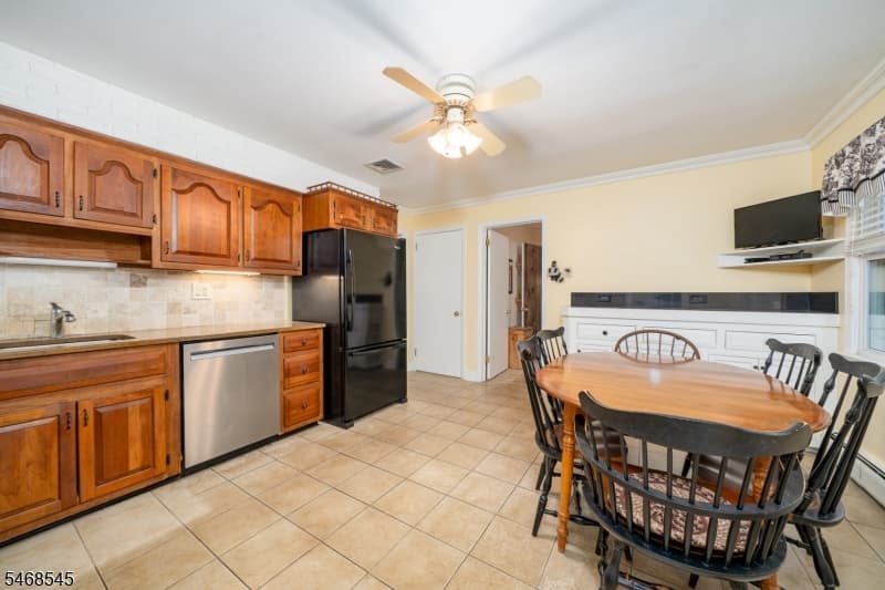 8 Hathaway Dr, New Providence Boro photo 14