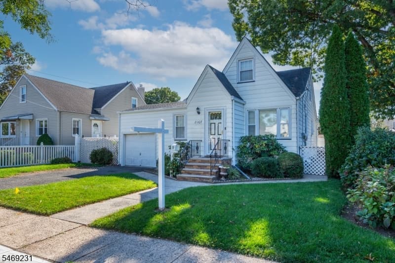 2307 Dewitt Ter, Linden City photo 2