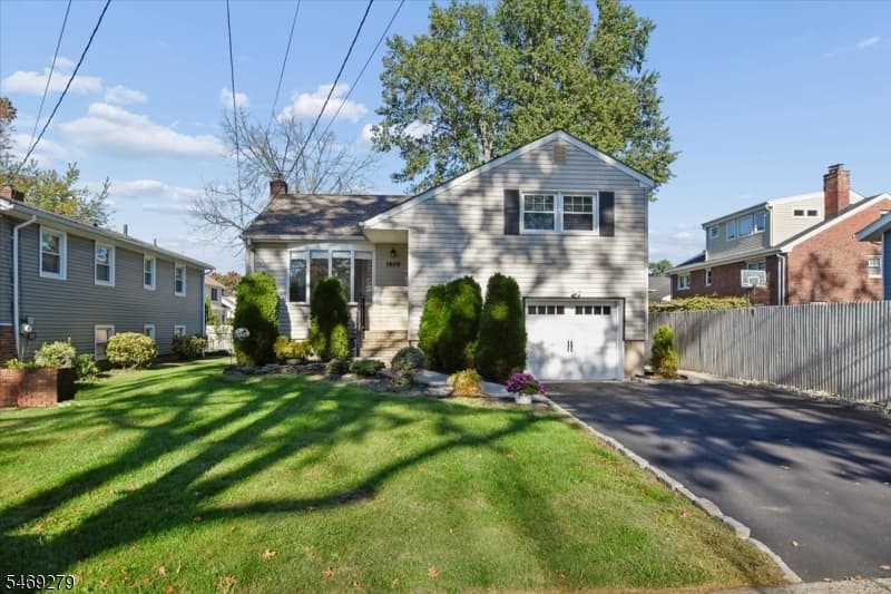 1609 Central Ave, Westfield Town photo 2