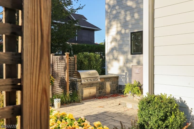 127 Harrison Avenue, Westfield Town photo 37