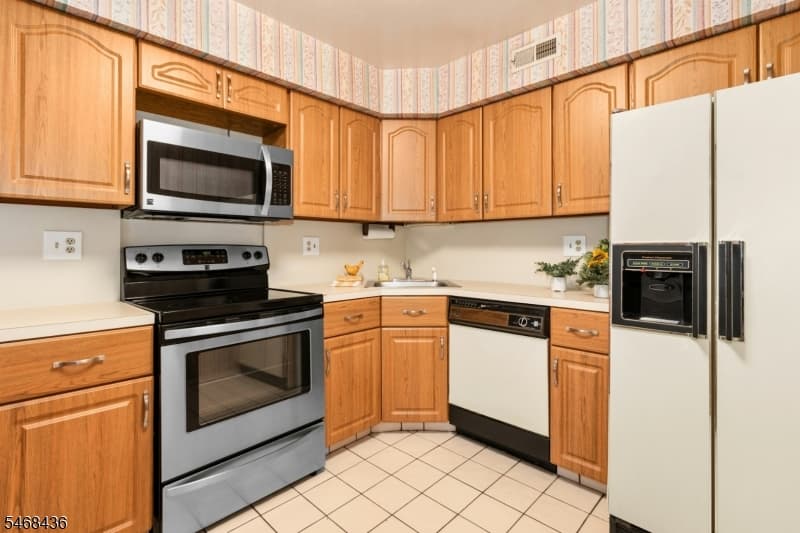 12 Wareham Ct, Scotch Plains Twp. photo 5