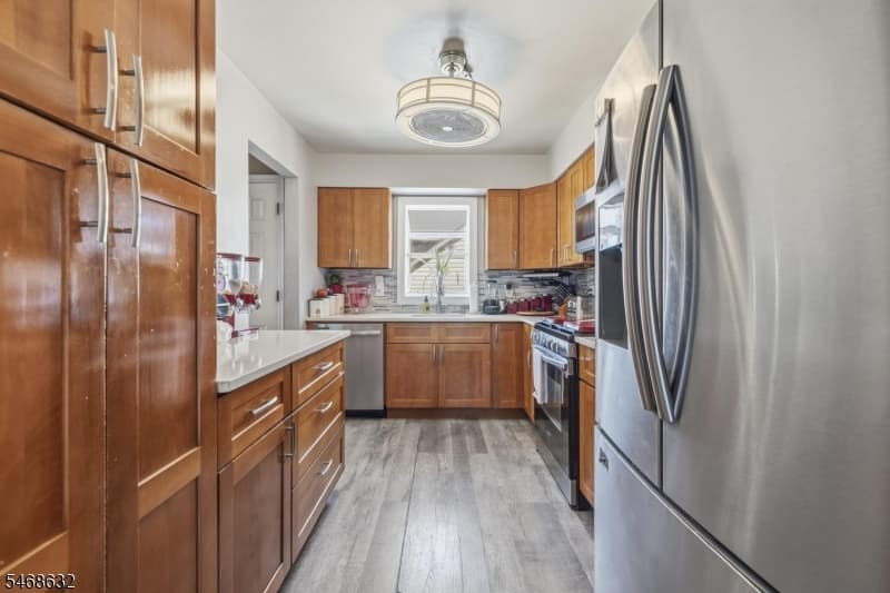 1026 Bergen Ave, Linden City photo 11