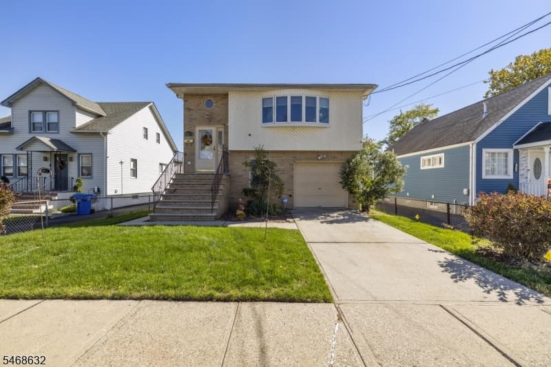 1026 Bergen Ave, Linden City photo 2