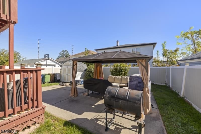 1026 Bergen Ave, Linden City photo 31