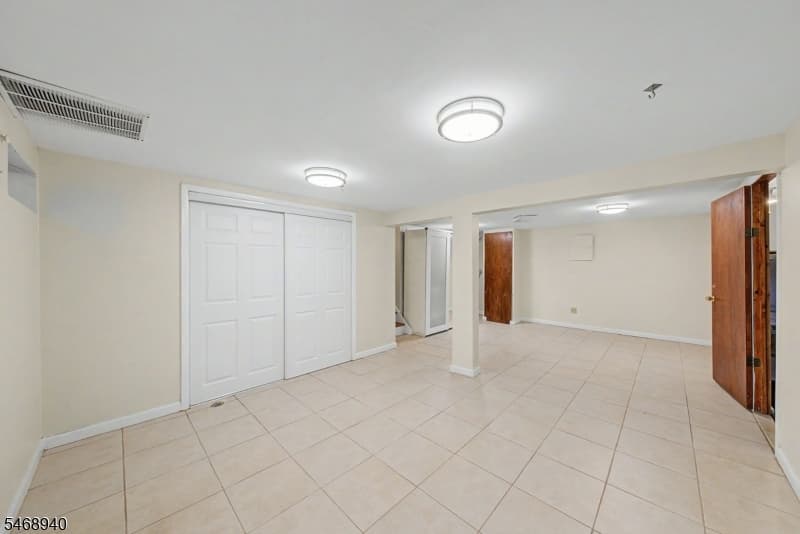 136 Headley Ter, Union Twp. photo 40