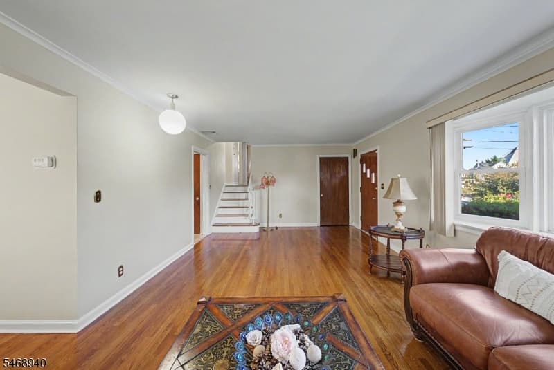 136 Headley Ter, Union Twp. photo 7