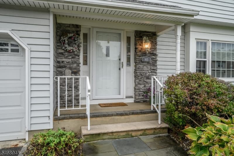 163 Jockey Hollow Way, Union Twp. photo 2