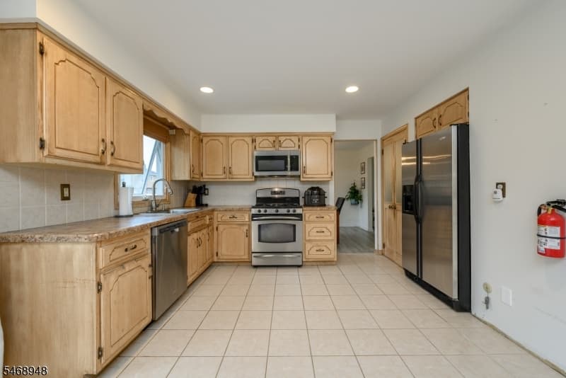 163 Jockey Hollow Way, Union Twp. photo 8