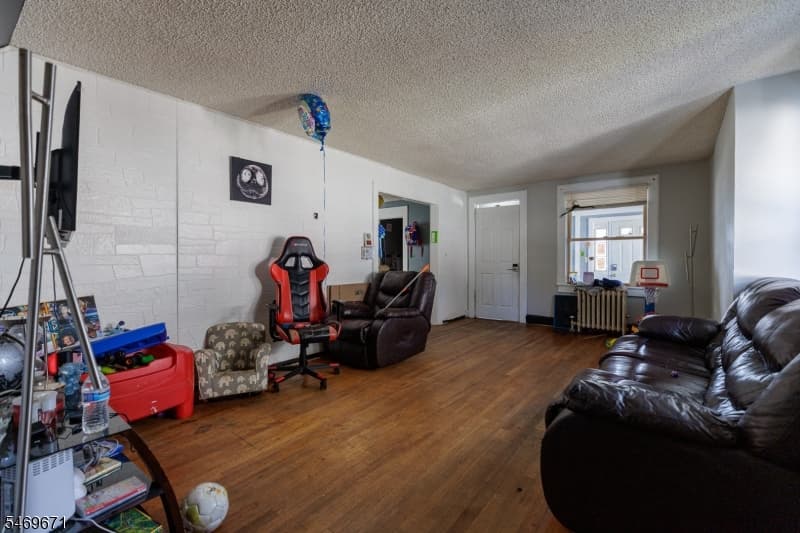 427 Robins St, Roselle Boro photo 12
