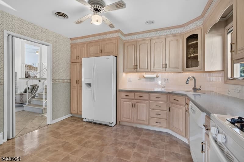 38 Nomahegan Ct, Cranford Twp. photo 14