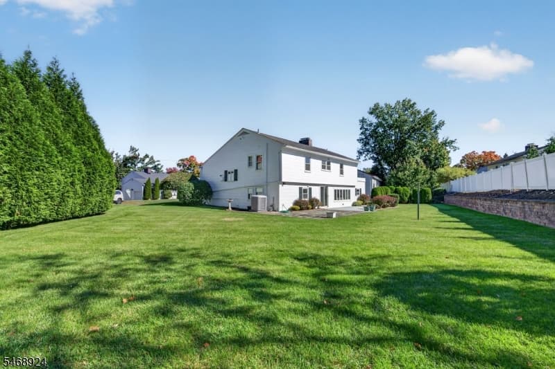 38 Nomahegan Ct, Cranford Twp. photo 40