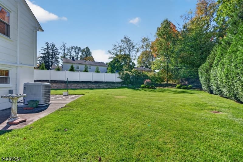 38 Nomahegan Ct, Cranford Twp. photo 41