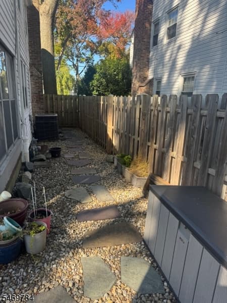 647 Duquesne Ter, Union Twp. photo 19