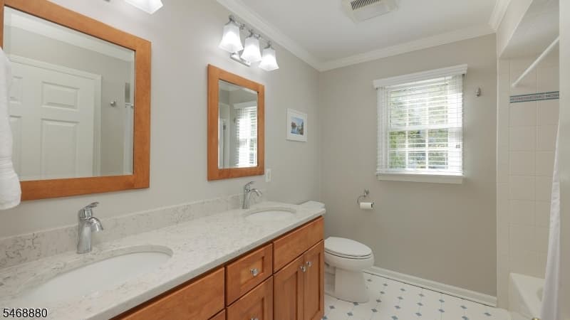 719 Clarence St, Westfield Town photo 25