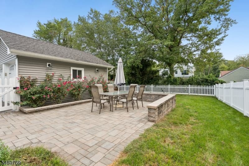 32 Lewis Ave, Summit City photo 21