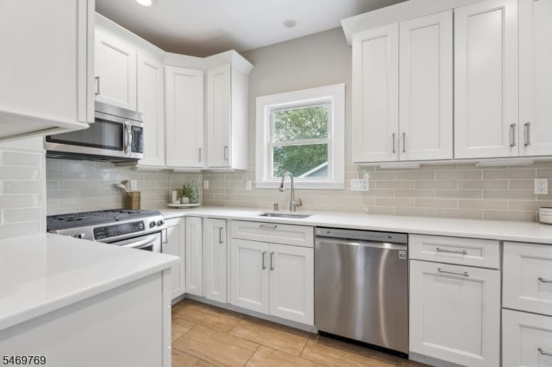 32 Lewis Ave, Summit City photo 6