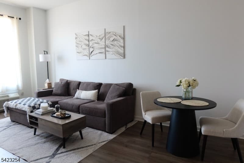 1 Carriage City Plz 1710, Rahway City, Union