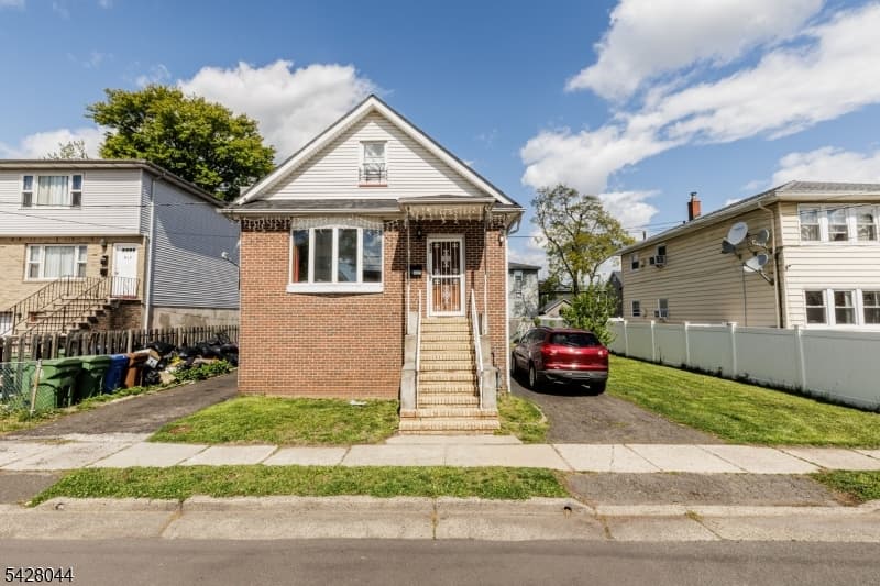 627 Van Buren Ave, Linden City, Union