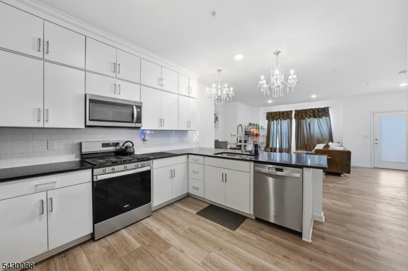 1 Sadie Cir, Union Twp., Union