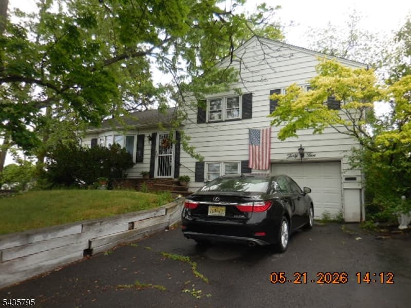 35 Garside Pl, Clark Twp., Union