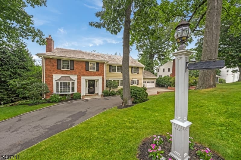 18 Kings Hill Ct, Summit City, Union