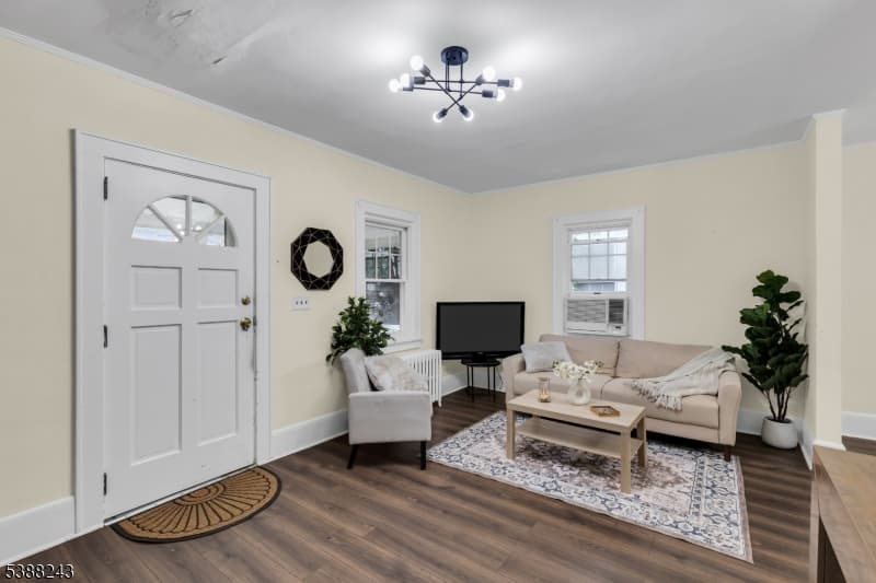 906 Dewitt St, Linden City, Union
