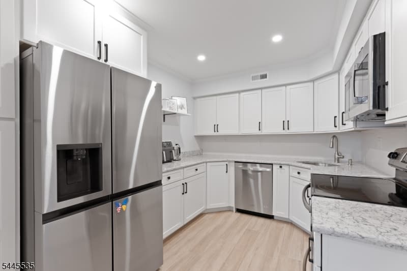 40 Wareham Ct, Scotch Plains Twp., Union