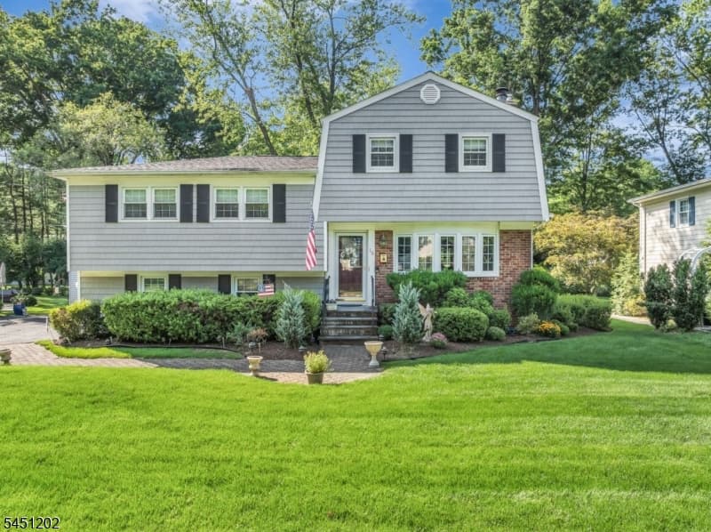15 Etmore Pl, New Providence Boro, Union
