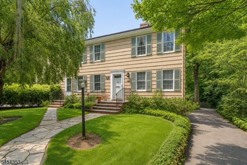 14 Brook Ct, Summit City, Union