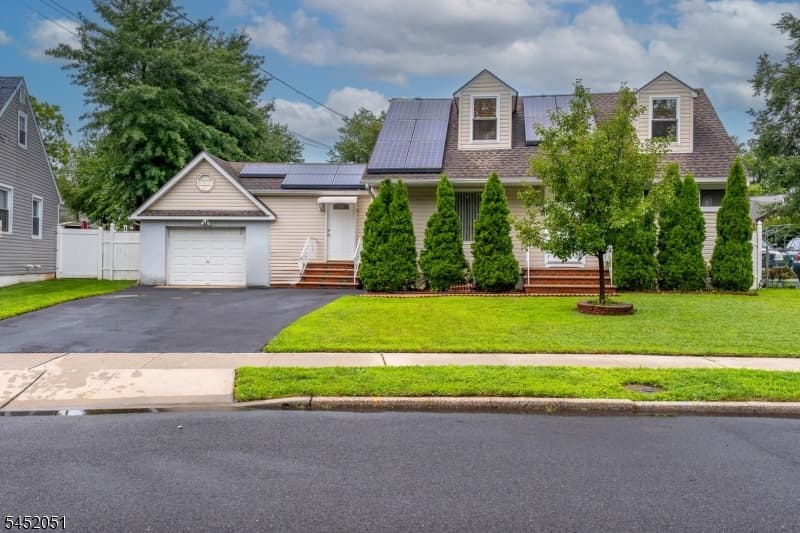 108 Independence Dr, Roselle Boro, Union