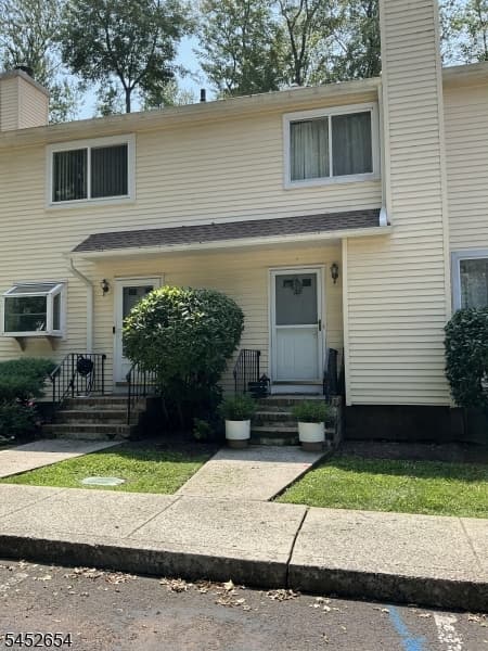 23 Woodland Dr, Roselle Boro, Union