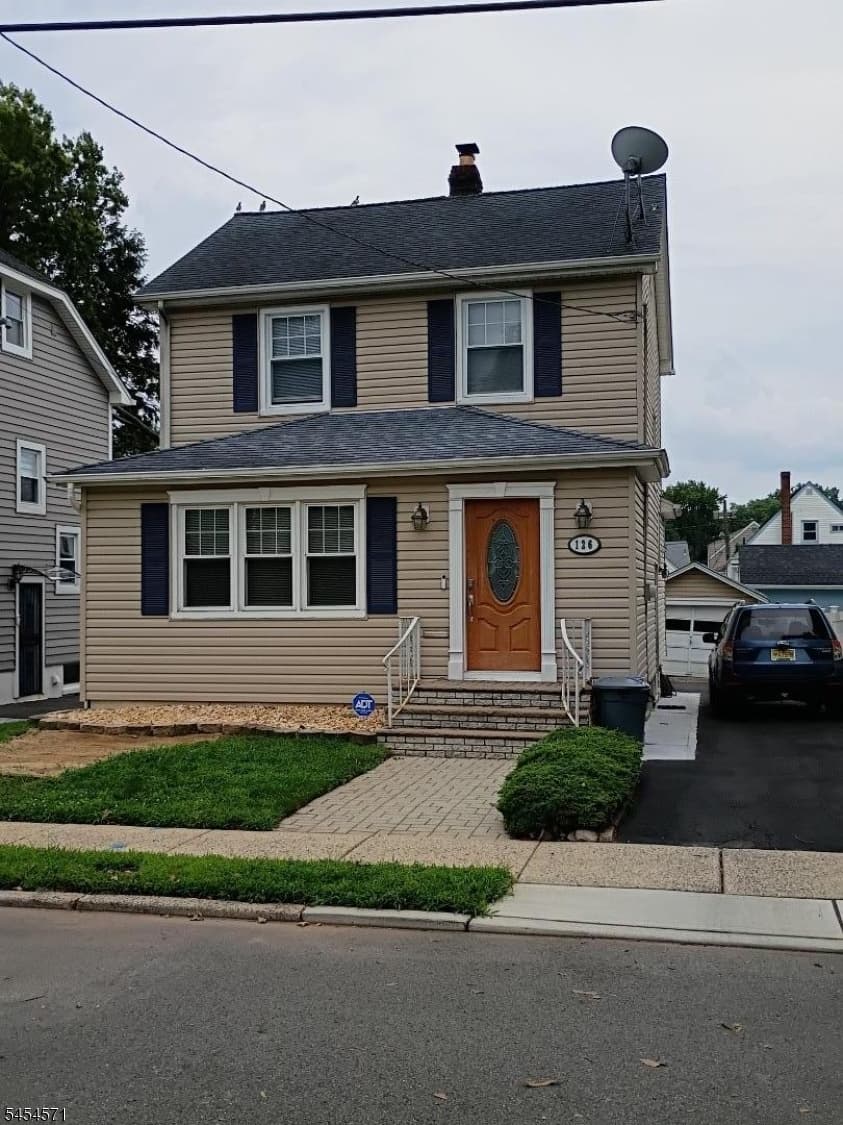 126 Virginia St, Hillside Twp.