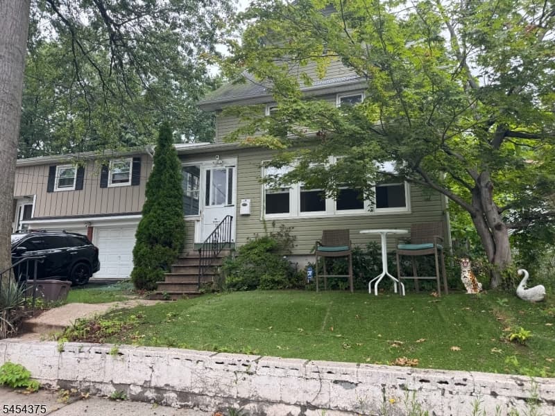 221 E 10Th Ave, Roselle Boro