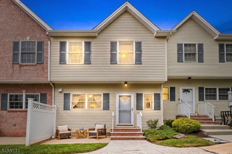 29 Riga Ct, Scotch Plains Twp.