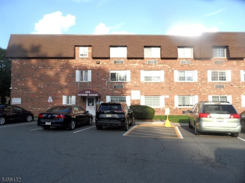 255 Tucker Ave, Union Twp.