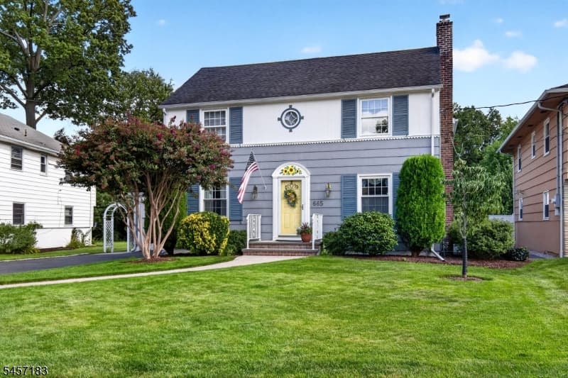 665 Fairfield Way, Union Twp.