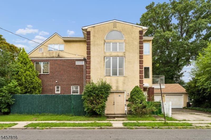 1415 N Wood Ave, Linden City
