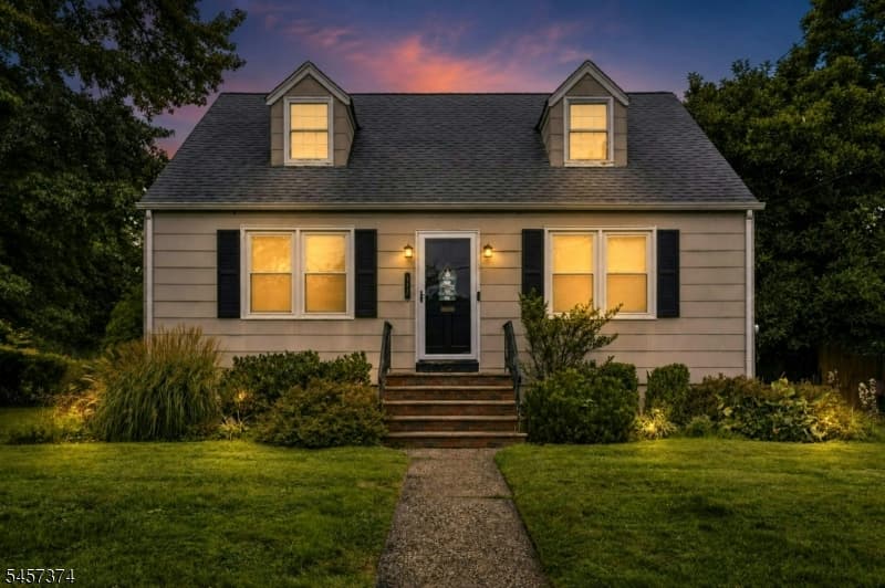372 S Union Ave, Cranford Twp.
