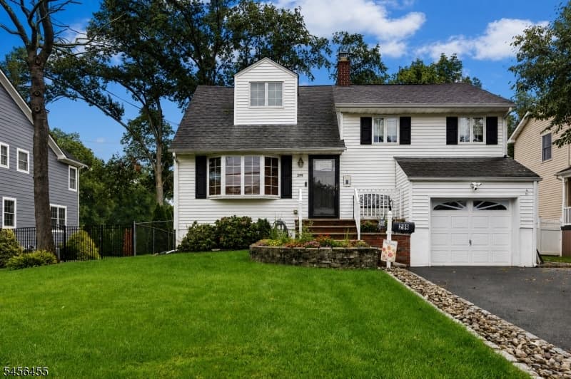 299 Stoughton Ave, Cranford Twp.