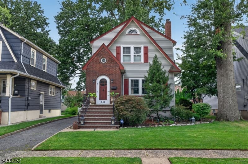 544 W Meadow Ave, Rahway