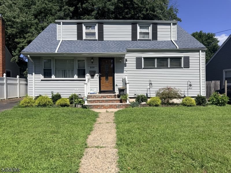 809 Rodgers Ct, Rahway City
