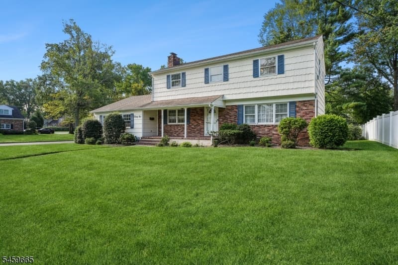 25 MANCHESTER DRIVE, Westfield Town