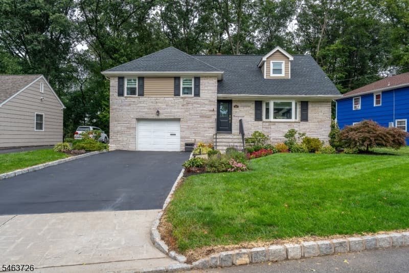 373 Plymouth Rd, Union Twp.