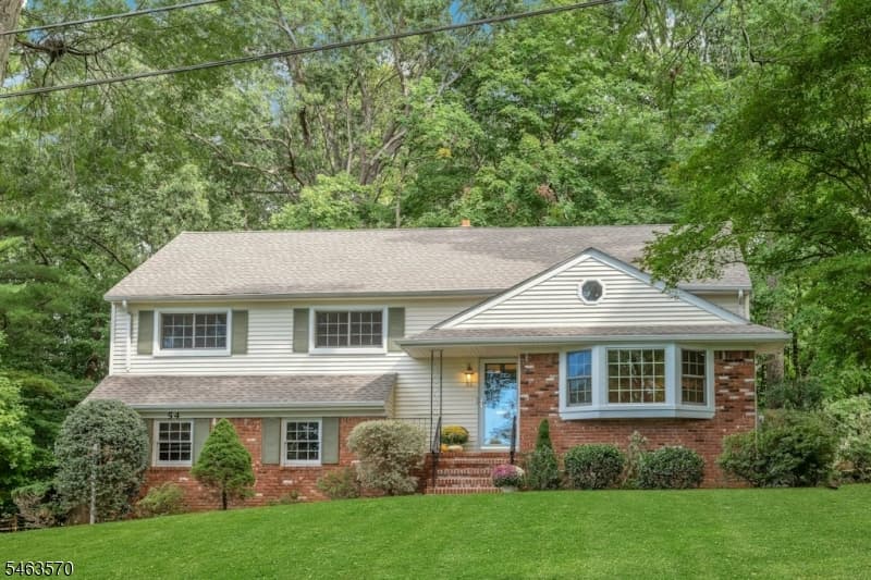 54 Yarmouth Dr, New Providence Boro