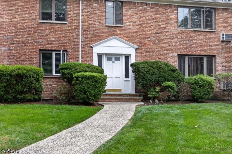80A Troy Dr, Springfield Twp.