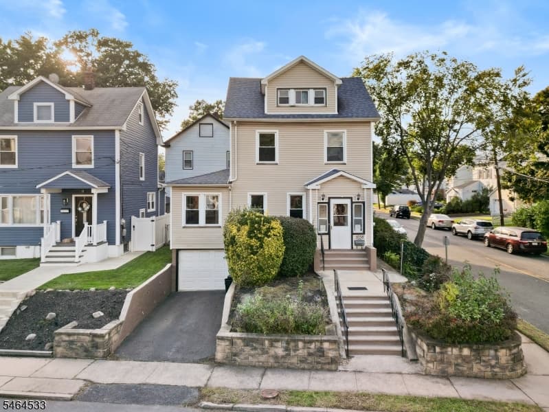 1038 Fairview Pl, Hillside Twp.