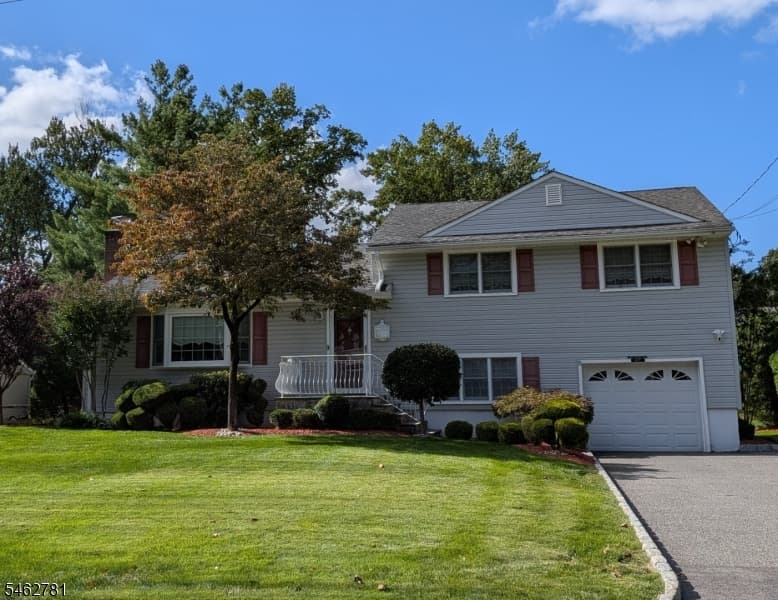 317 Old Tote Rd, Mountainside Boro