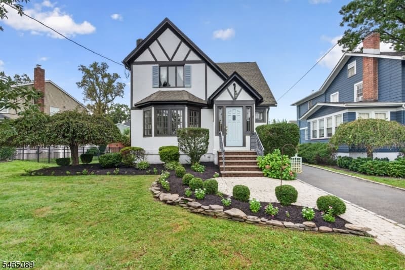 203 Balmiere Rd, Cranford Twp.