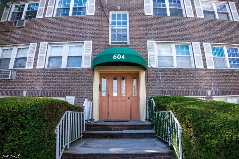 604 Chestnut St, Union Twp.